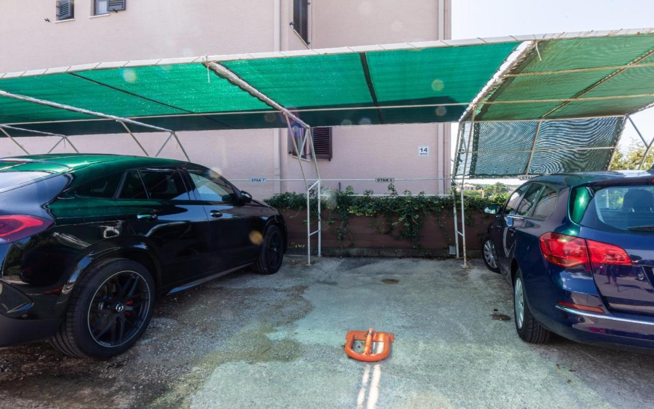 Apartman Neda -Vantacici Malinska Exterior foto